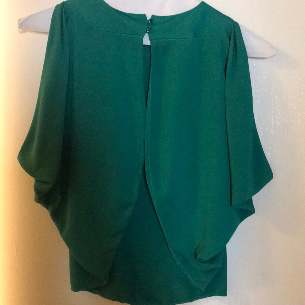 Open back blouse - Picture 2 of 3